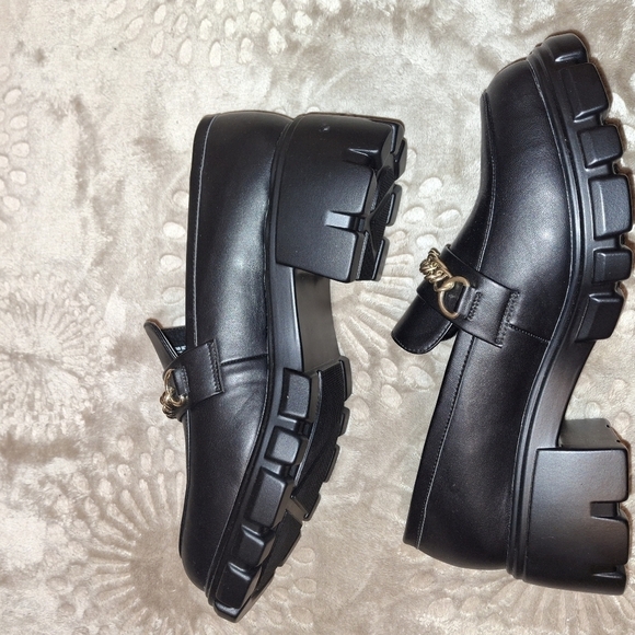 Jf Shoe - Picture 2 of 7